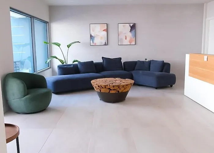 Your Getaway Starts Here Newly Built Apartment *